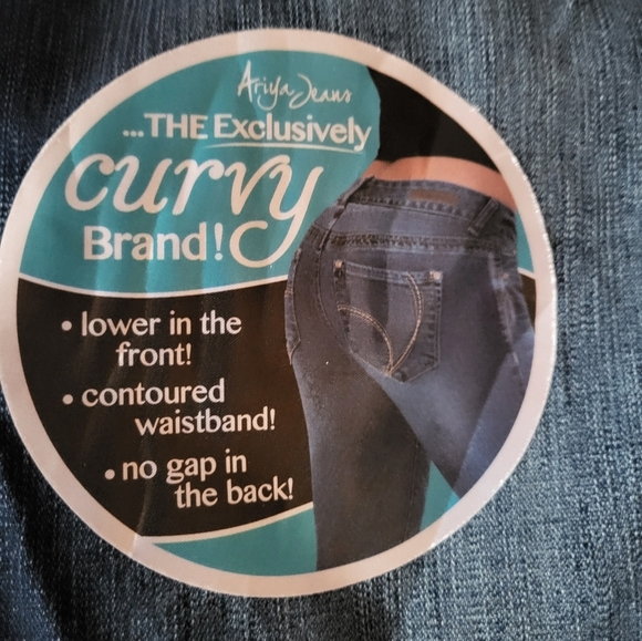NEW Ariya Jean's Curvy Brand Boot Cut Size 22x31 - Picture 5 of 7